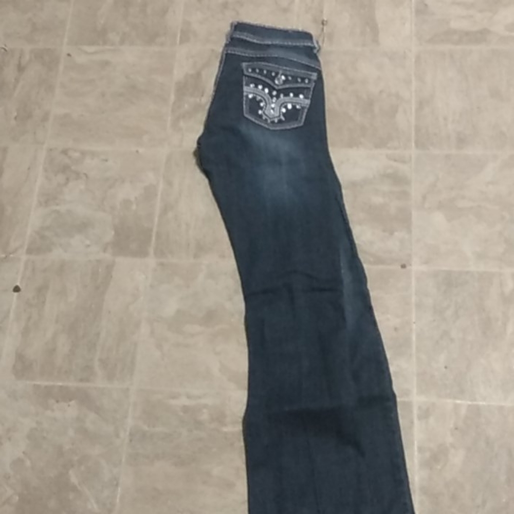 Liuce's jeans